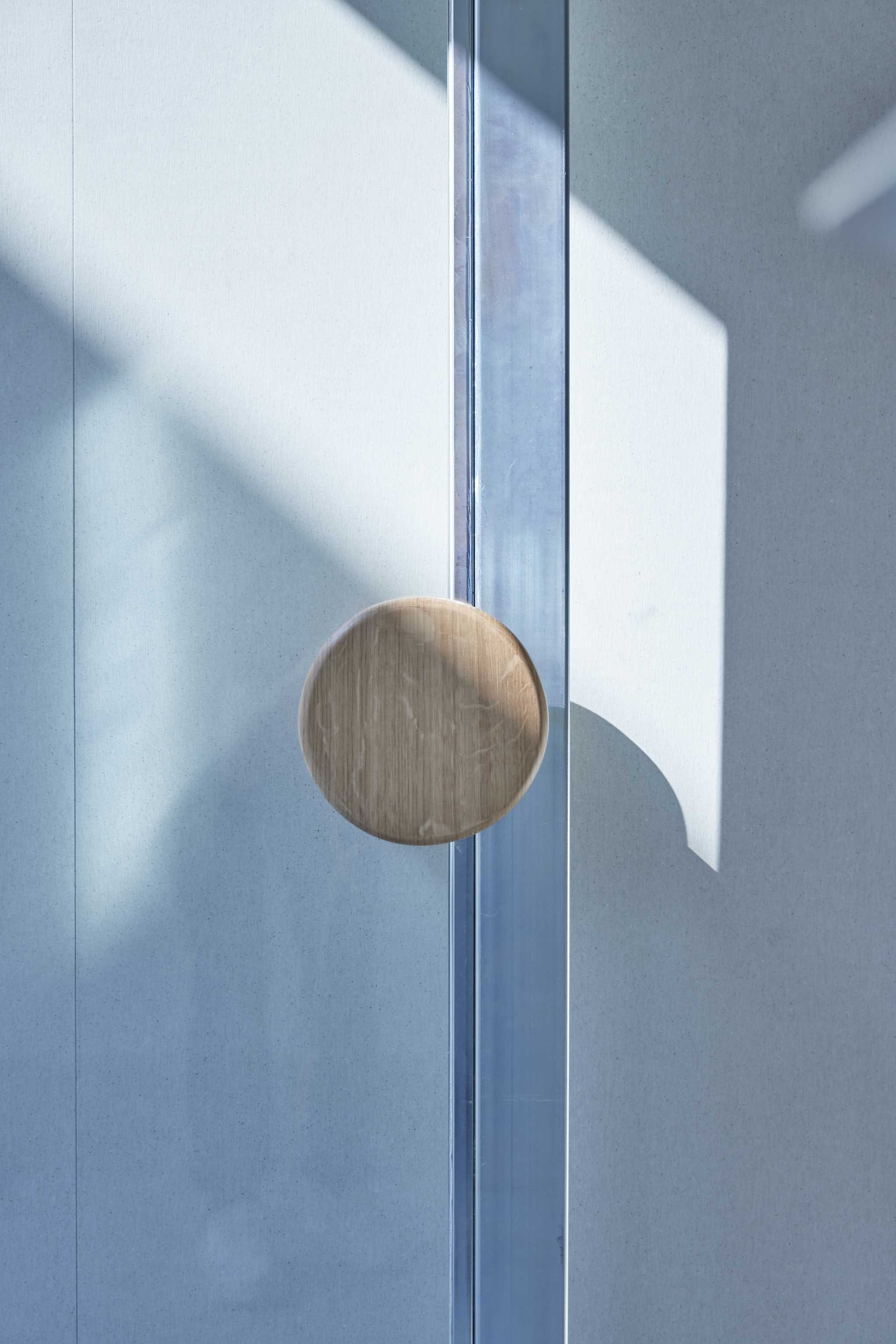240425    0127